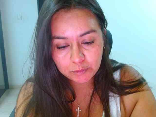 MARILYNWHANCO webcam