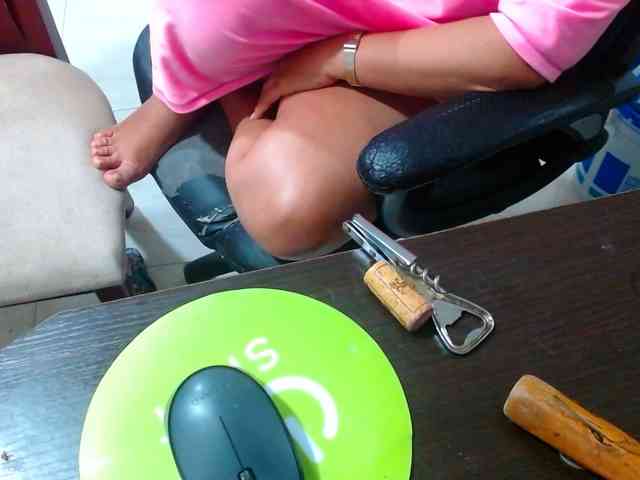 MARILYNWHANCO webcam