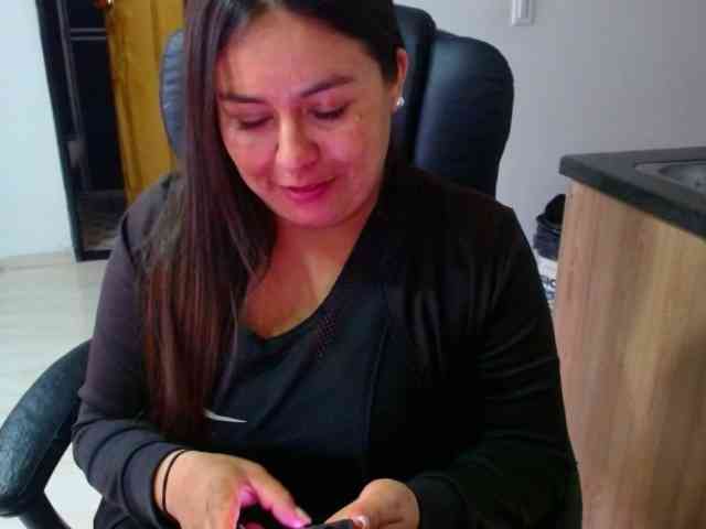 MARILYNWHANCO webcam