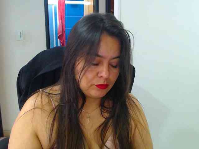 MARILYNWHANCO webcam