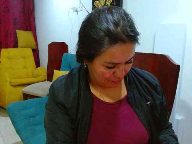 MARILYNWHANCO webcam