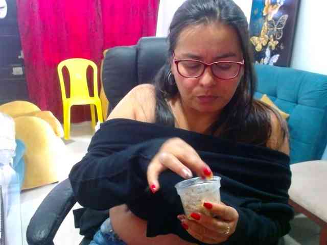 MARILYNWHANCO webcam