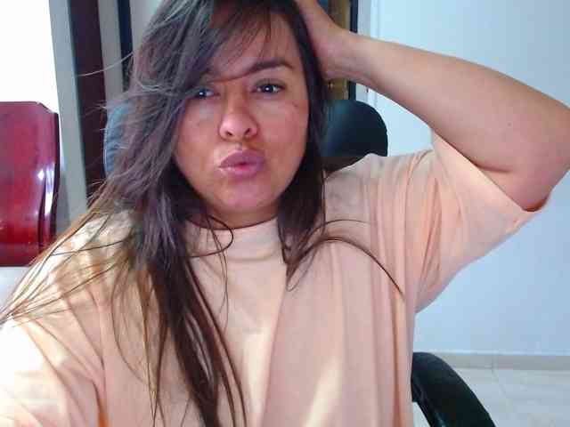 MARILYNWHANCO webcam