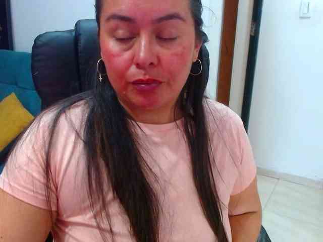 MARILYNWHANCO webcam