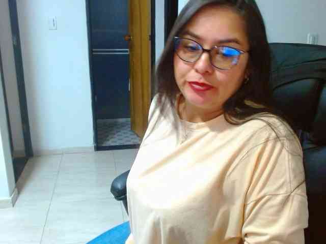 MARILYNWHANCO webcam