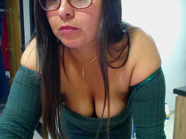 MARILYNWHANCO webcam