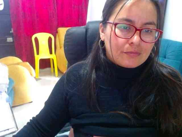 MARILYNWHANCO webcam