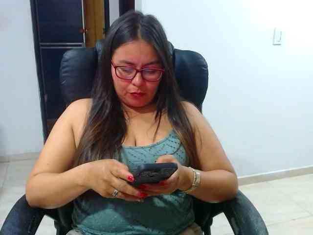 MARILYNWHANCO webcam