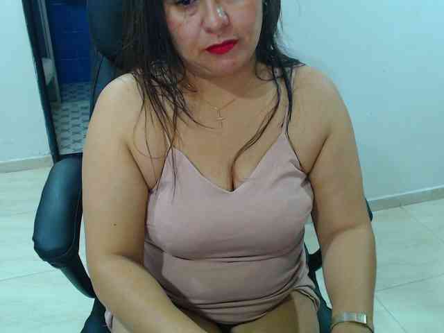 MARILYNWHANCO webcam