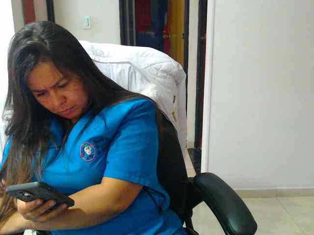 MARILYNWHANCO webcam