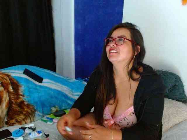 MARILYNWHANCO webcam