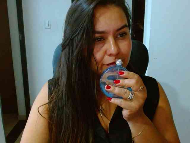 MARILYNWHANCO webcam