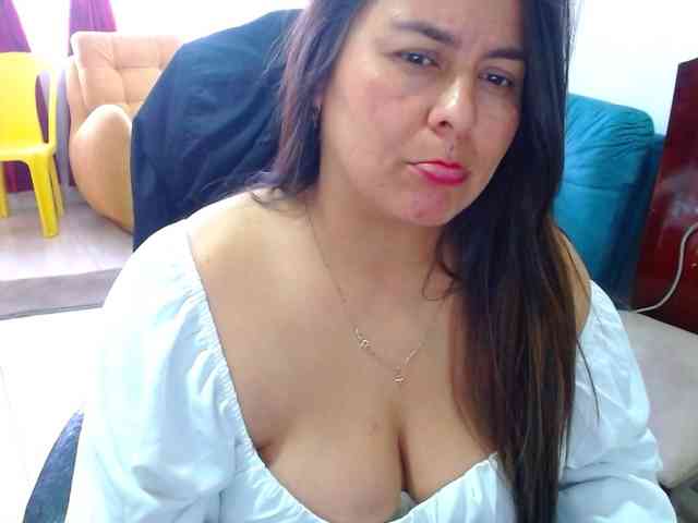 MARILYNWHANCO webcam