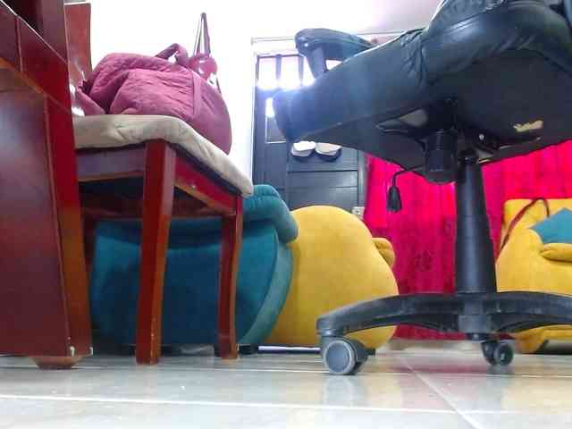 MARILYNWHANCO webcam