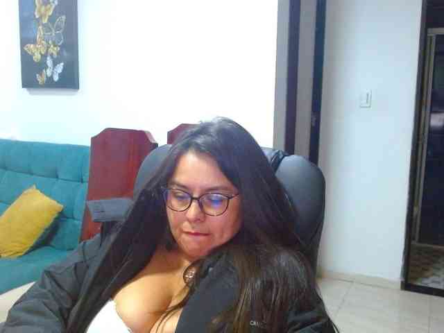 MARILYNWHANCO webcam