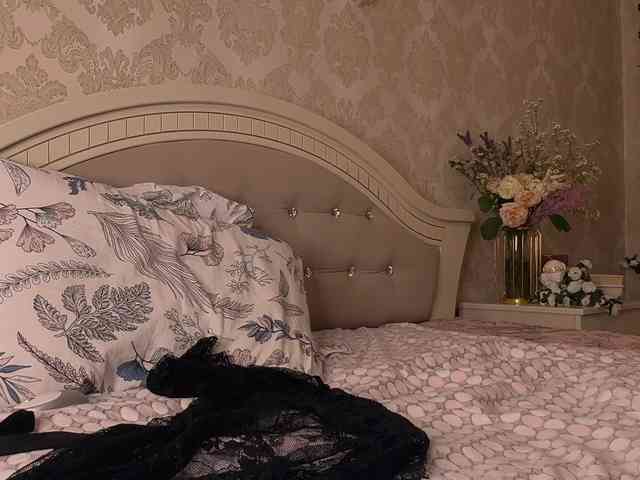 Lady-Dee webcam