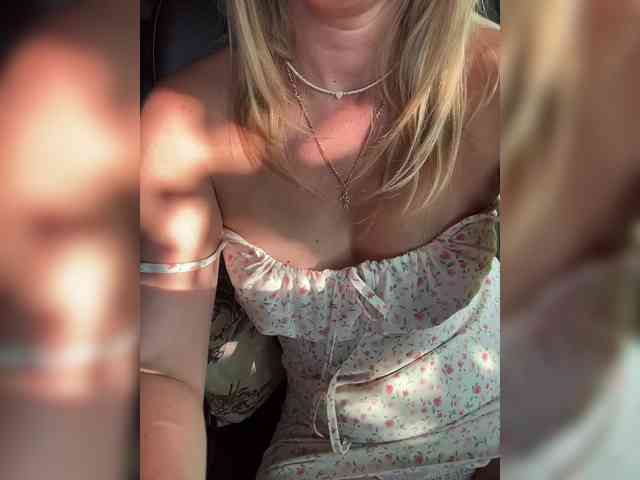Lady-Dee Live Webcam on BongaCams