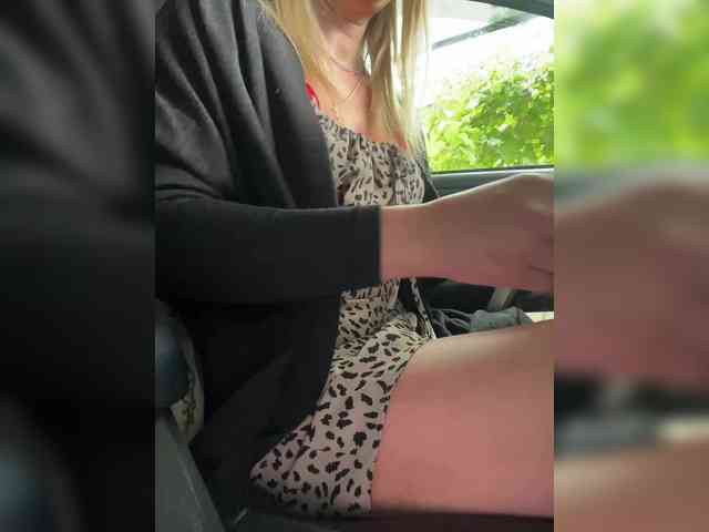Lady-Dee webcam