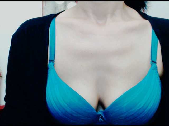 KalystaGreen's BongaCams show and profile