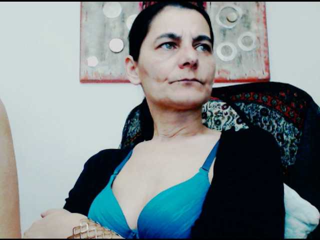 KalystaGreen's BongaCams show and profile