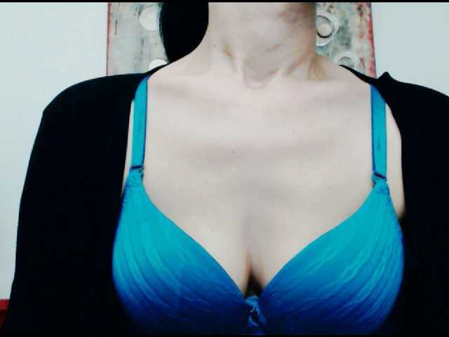 KalystaGreen's BongaCams show and profile
