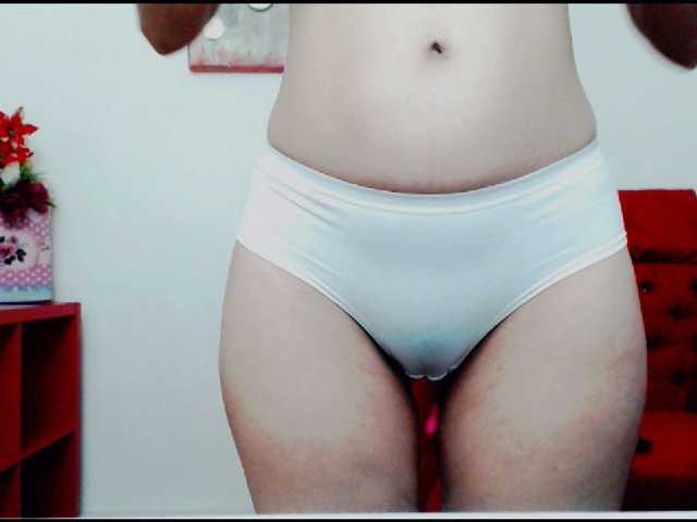 KalystaGreen's BongaCams show and profile