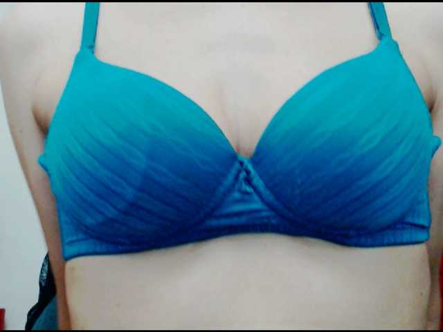 KalystaGreen's BongaCams show and profile