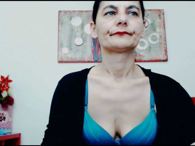 KalystaGreen's BongaCams show and profile