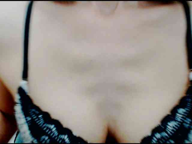 KalystaGreen webcam