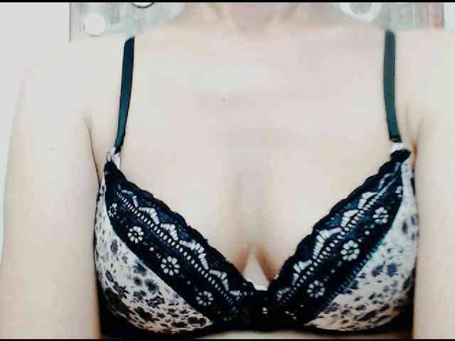 KalystaGreen webcam