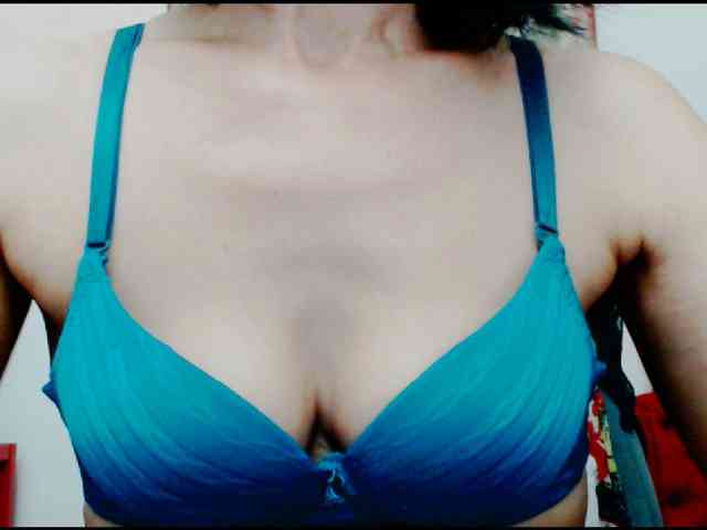 KalystaGreen webcam