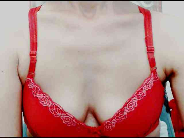 KalystaGreen webcam
