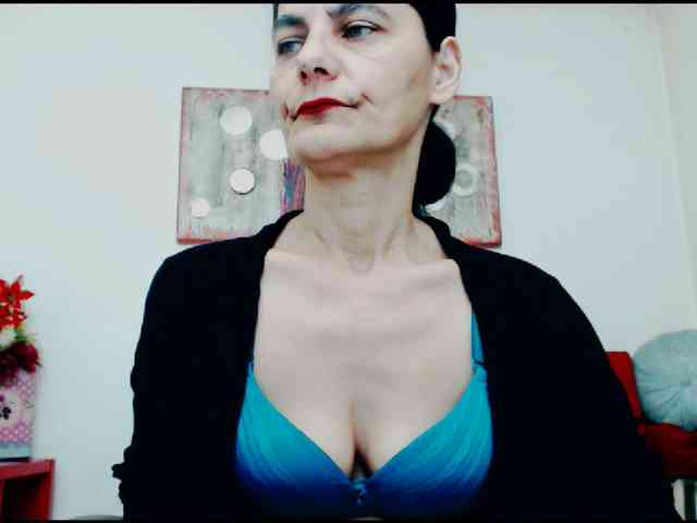 KalystaGreen Live Webcam on BongaCams