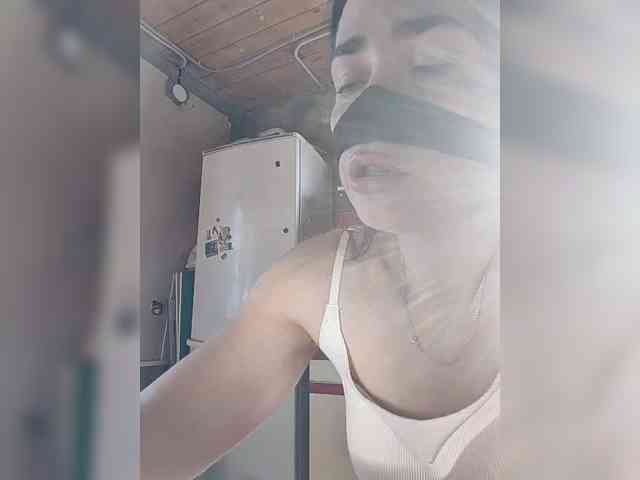 misReborn_Arieli webcam