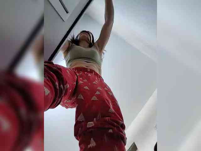 misReborn_Arieli webcam