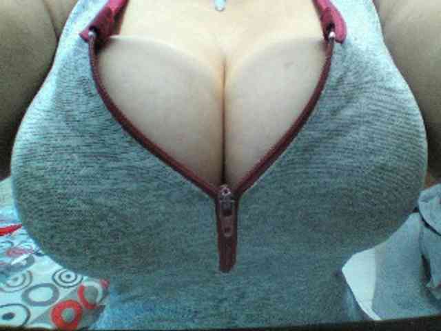 Bigboobsvsn webcam