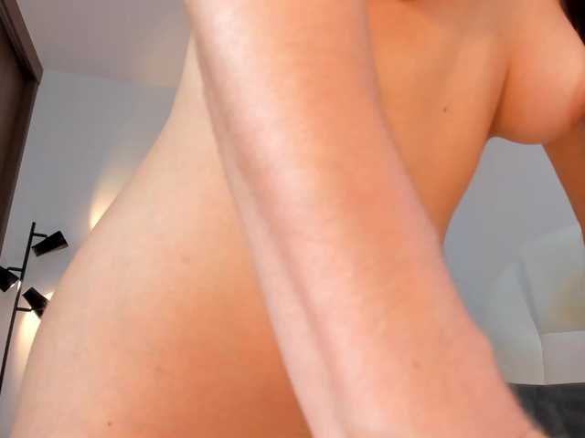 RebeccaBaxter's BongaCams show and profile