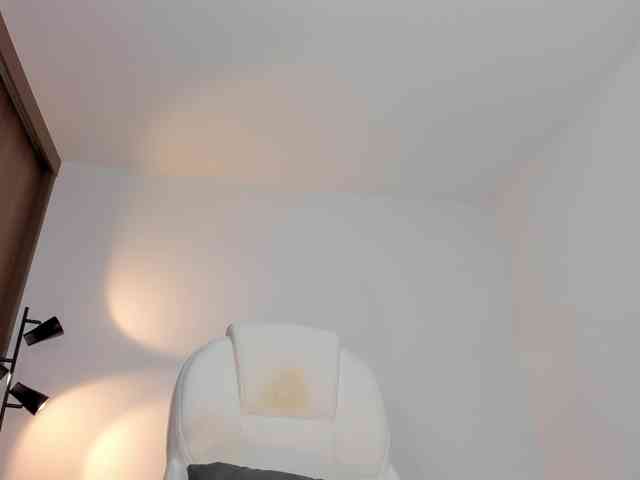 RebeccaBaxter webcam