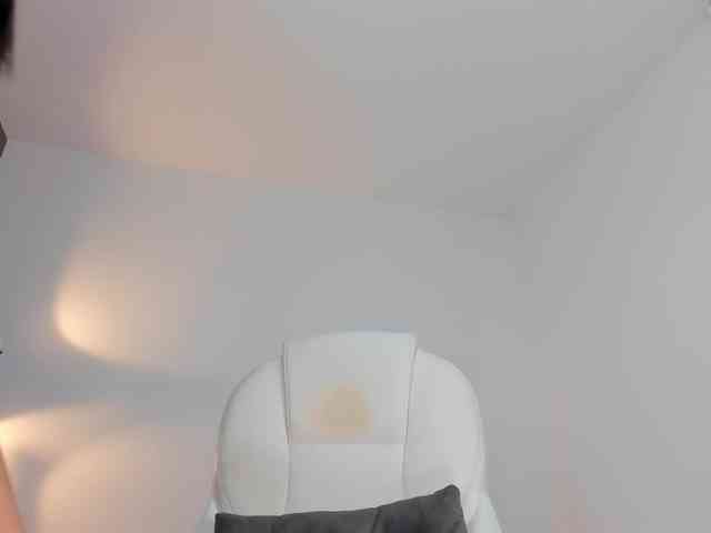 RebeccaBaxter webcam