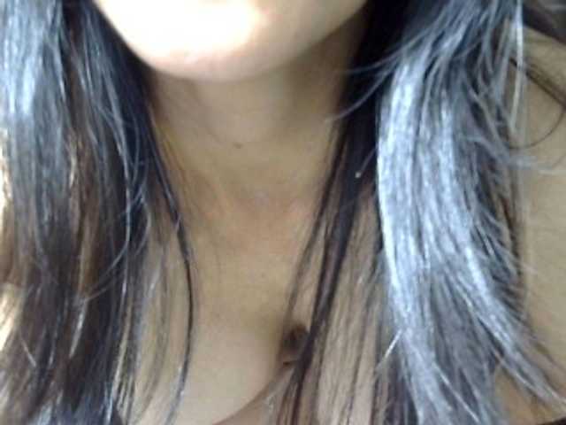 sweetmama17's BongaCams show and profile