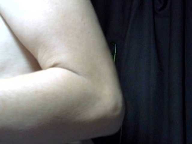 sweetmama17's BongaCams show and profile