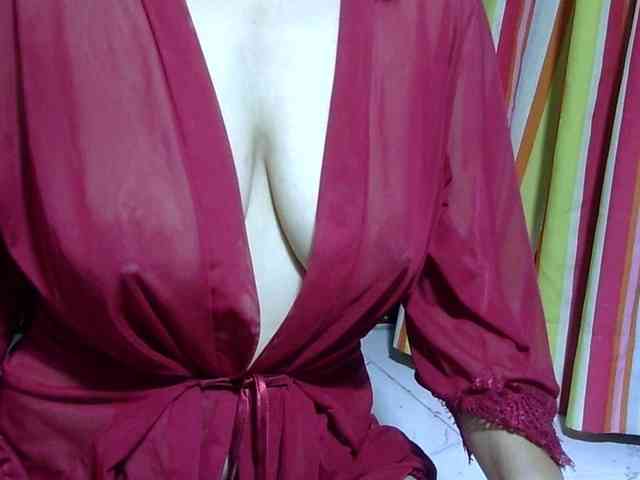 sweetmama17 webcam