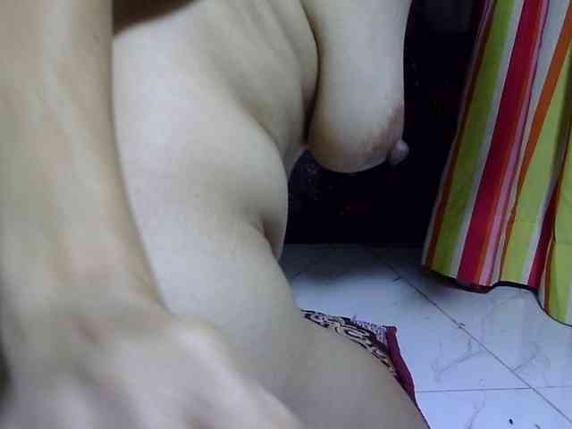 sweetmama17 webcam