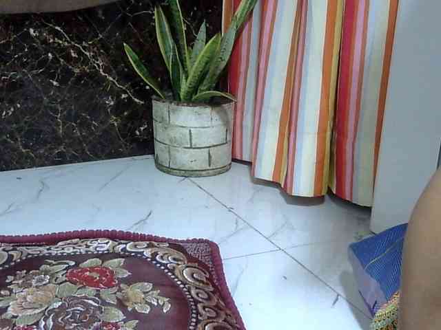 sweetmama17 webcam