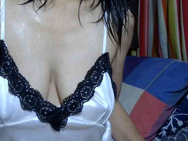 sweetmama17 webcam