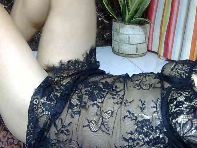 sweetmama17 webcam