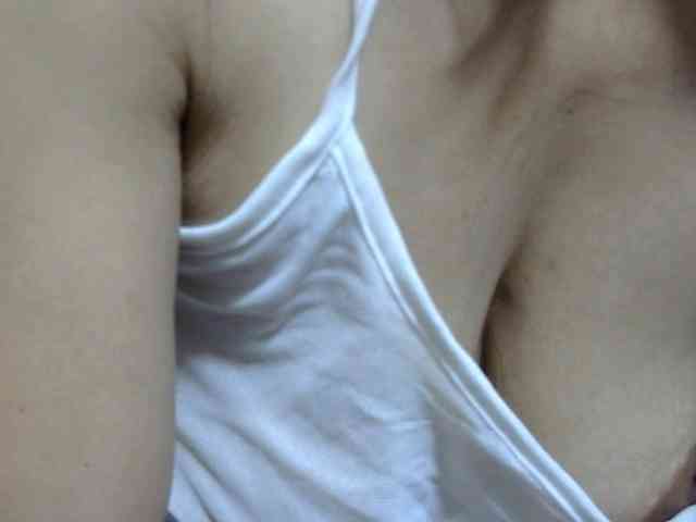 sweetmama17 webcam