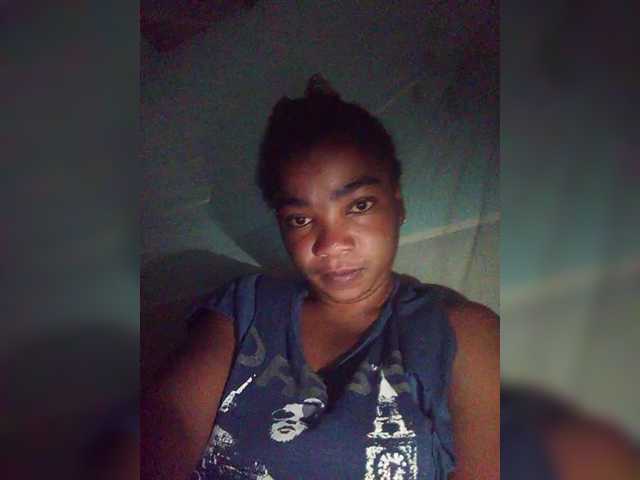 tryciah's BongaCams show and profile