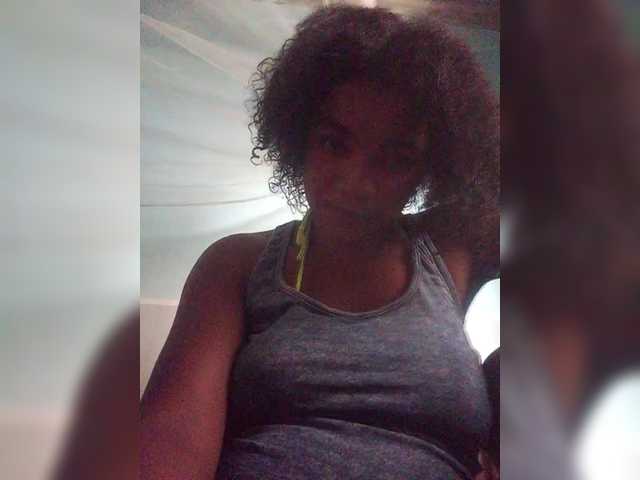 tryciah's BongaCams show and profile