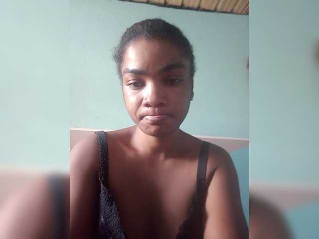 tryciah's BongaCams show and profile